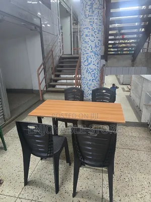 Restaurant Table and 4 Chairs Armless
