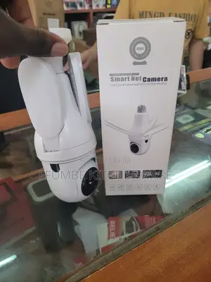 Bulb Camera V380