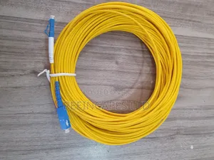 Fiber Patchcord Lc-sc 30m Sm Simplex