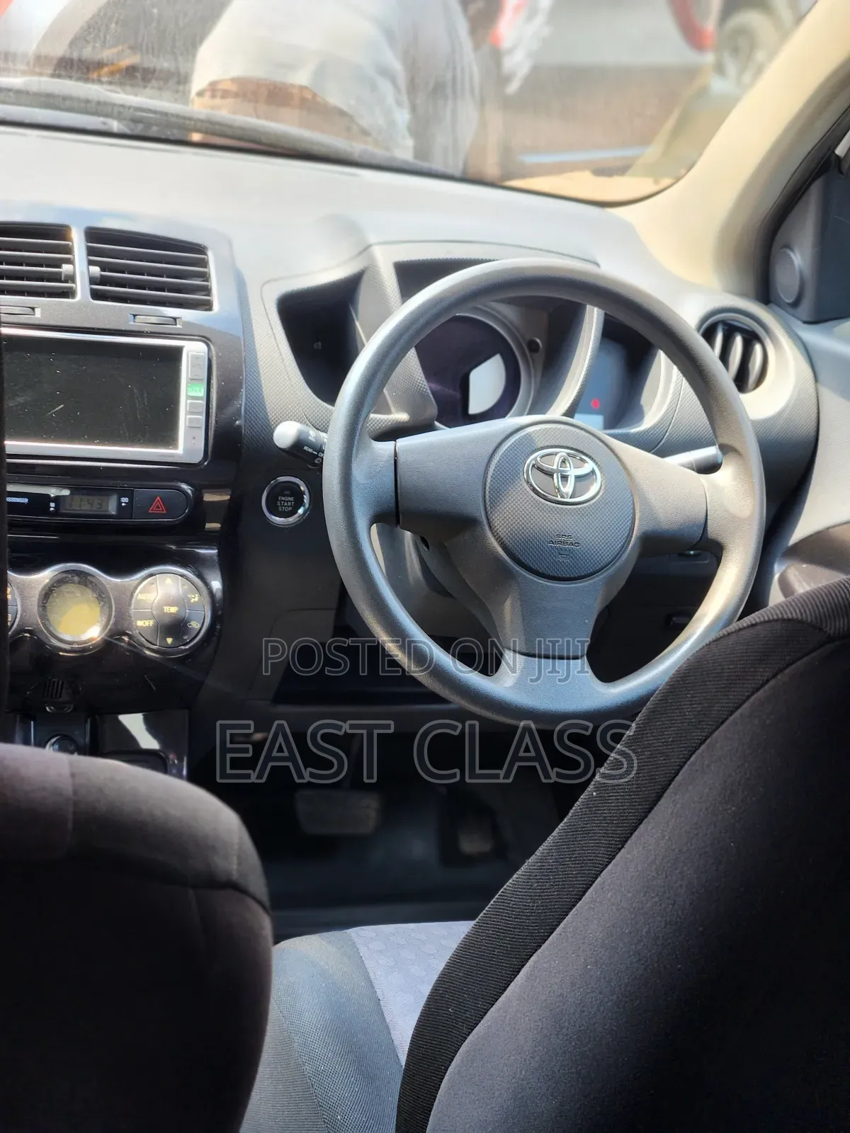 Toyota IST 2010 Silver