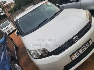 Toyota Corolla Rumion 2011 White