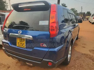 Nissan X-Trail 2010 Blue