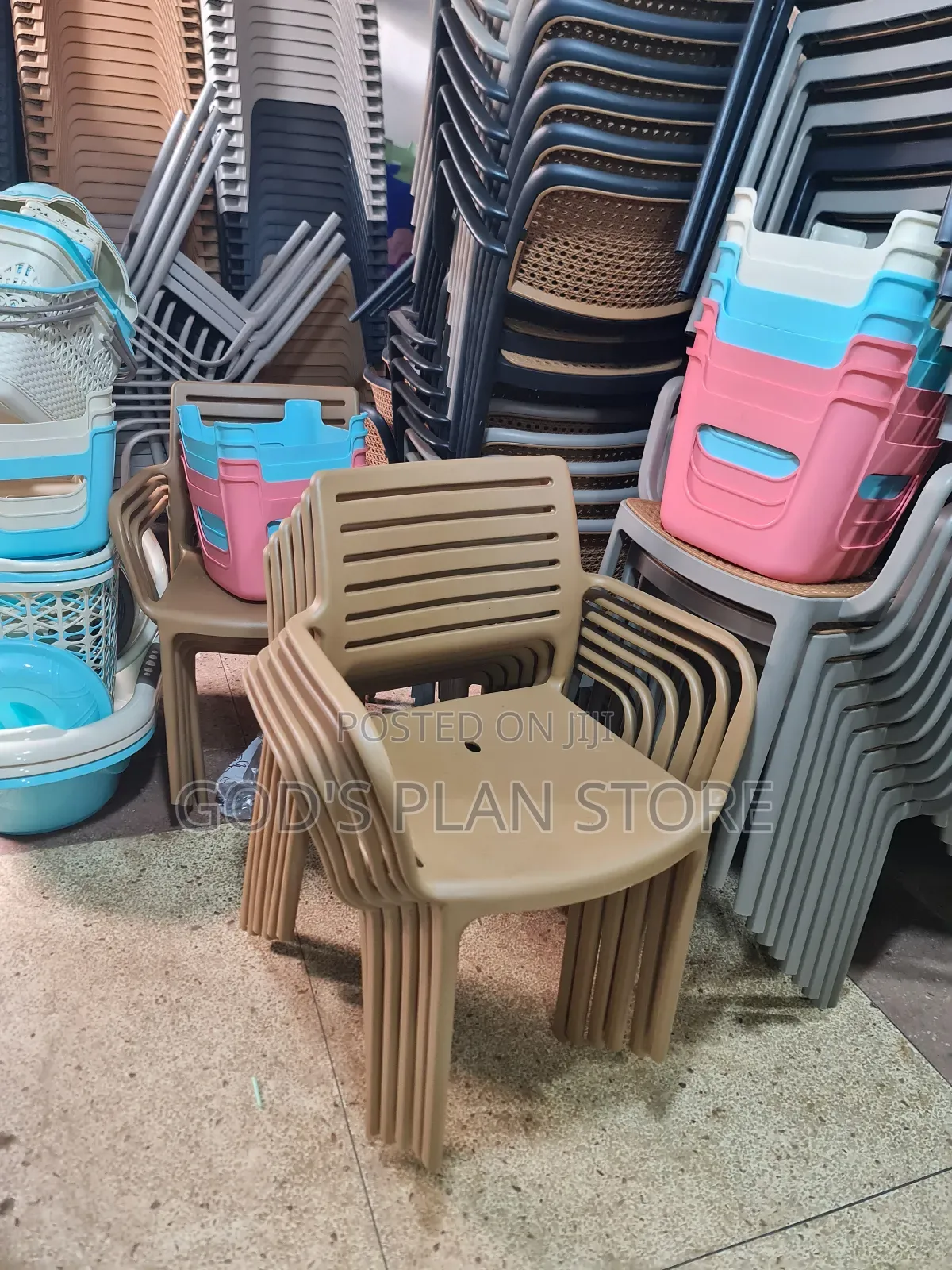 Verified Plastic Chairs Plastic Chairs