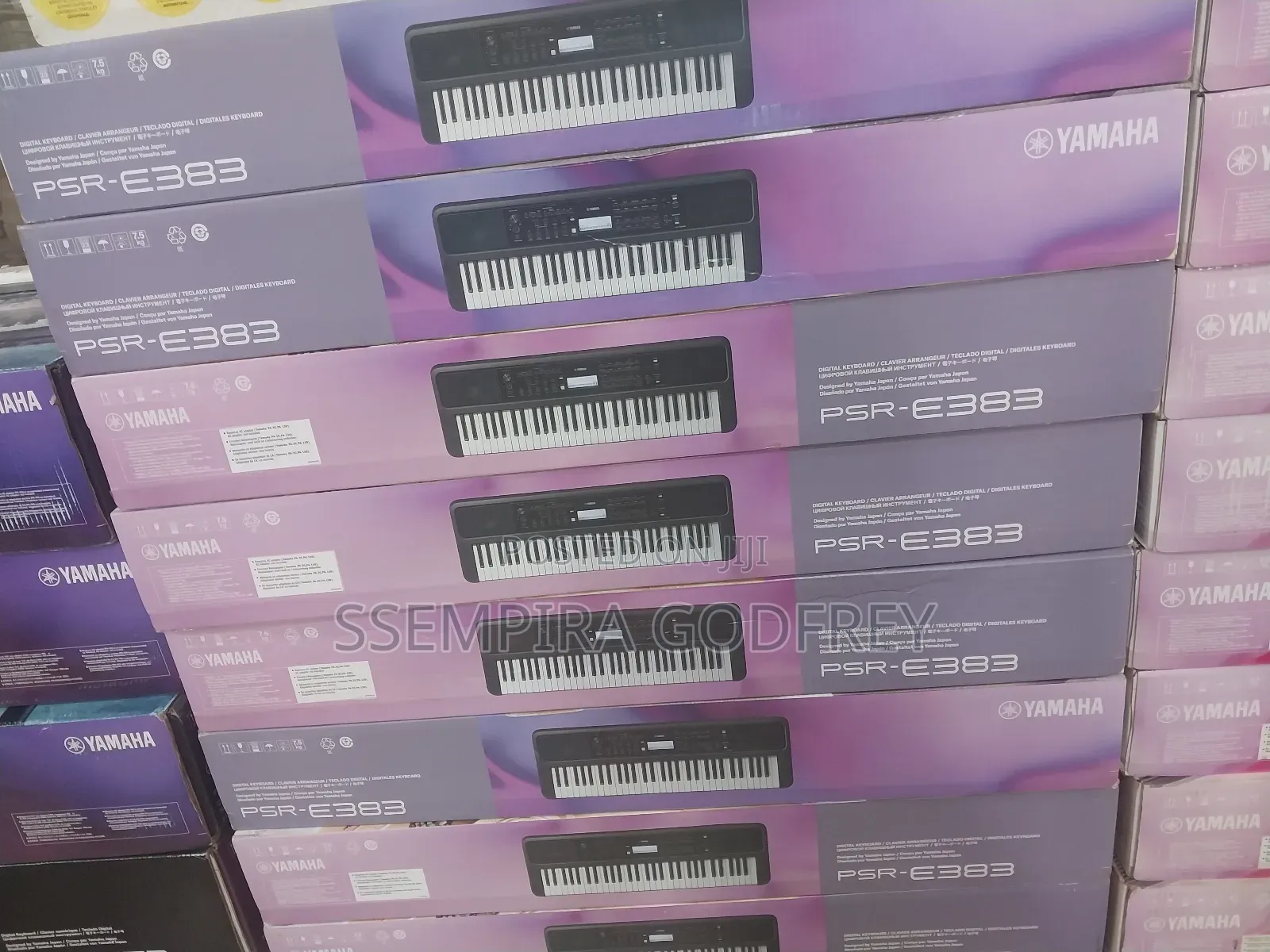 Brand New Psr-e 383 Yamaha Electronic Keyboard