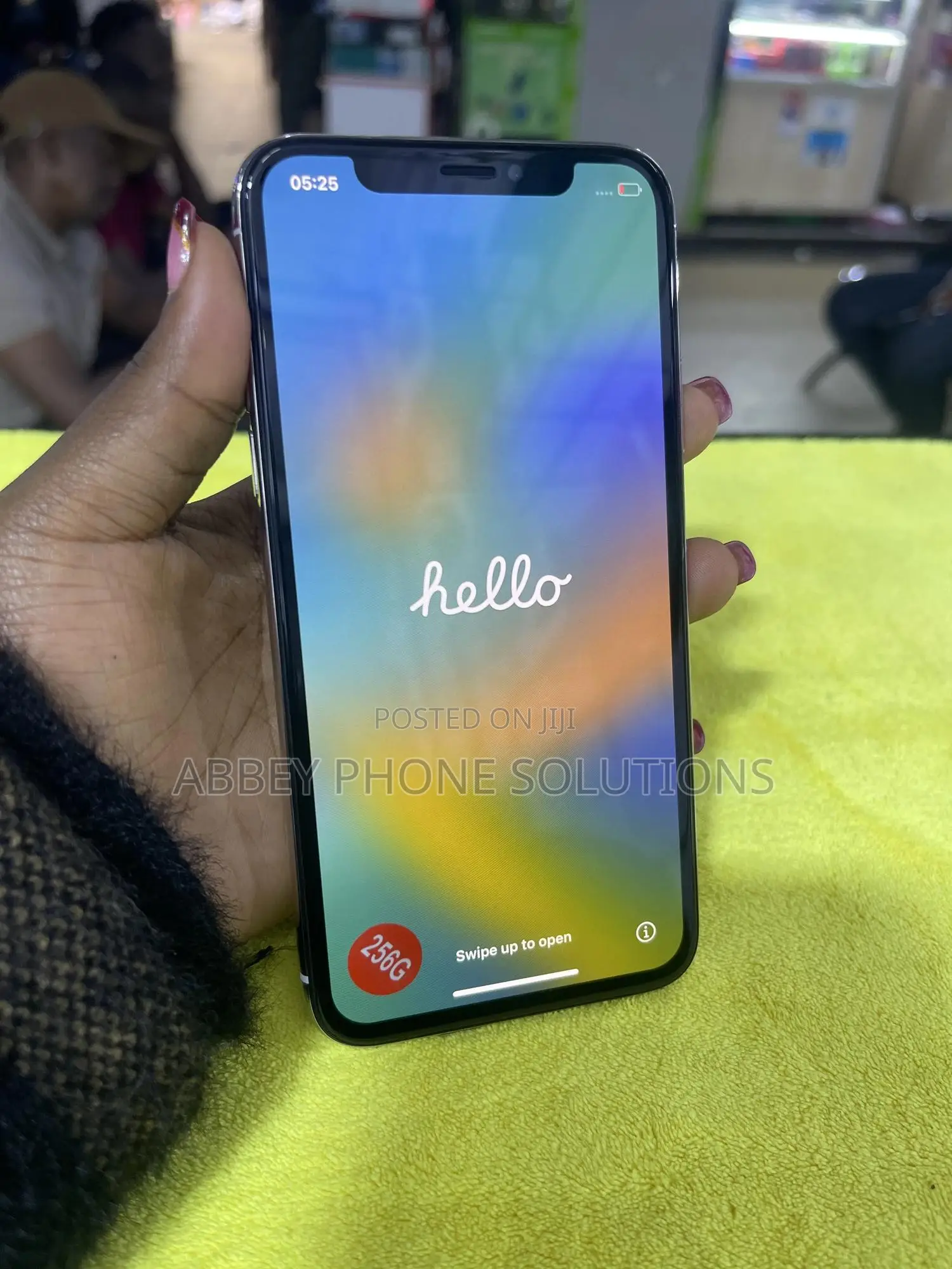 Apple iPhone X 256 GB White