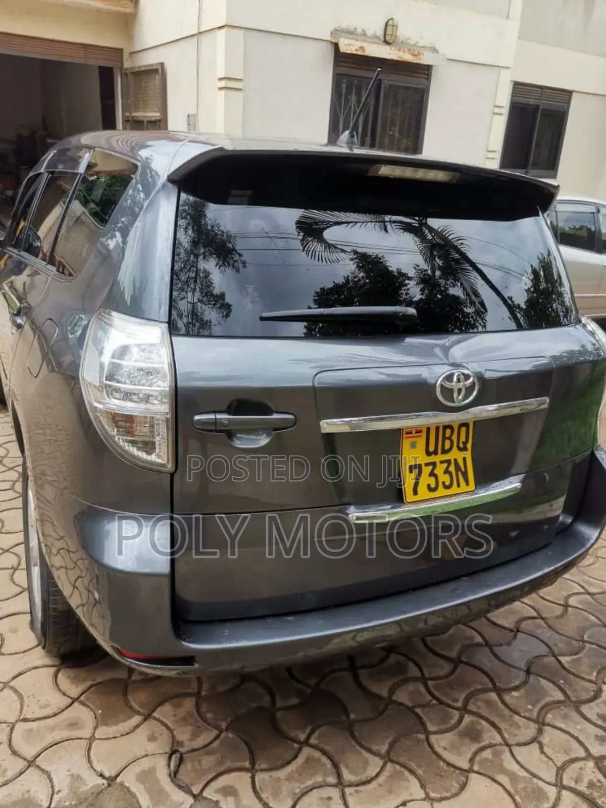 Toyota Vanguard 2010 Gray