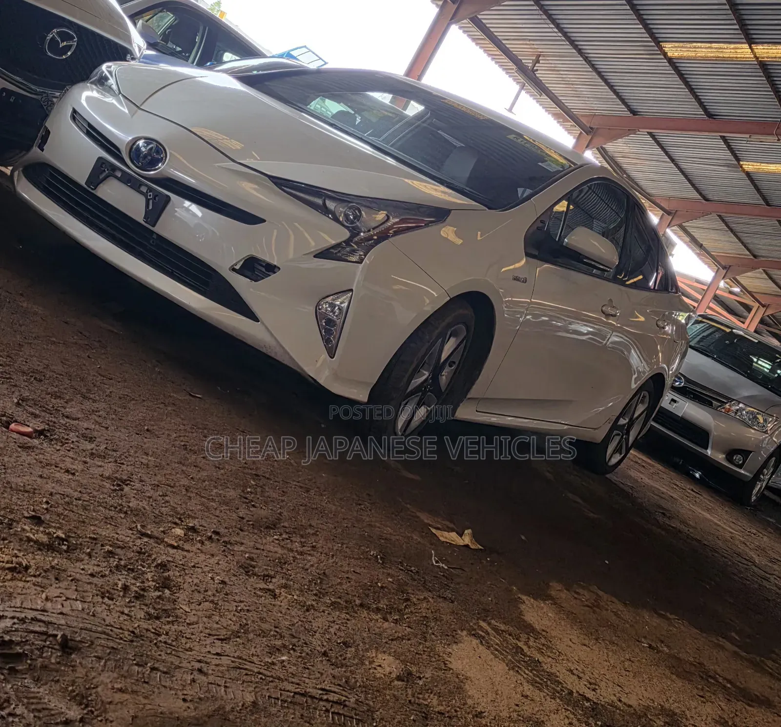 Toyota Prius Four 2017 White