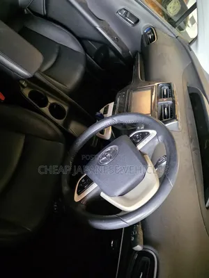 Toyota Prius Four 2017 White
