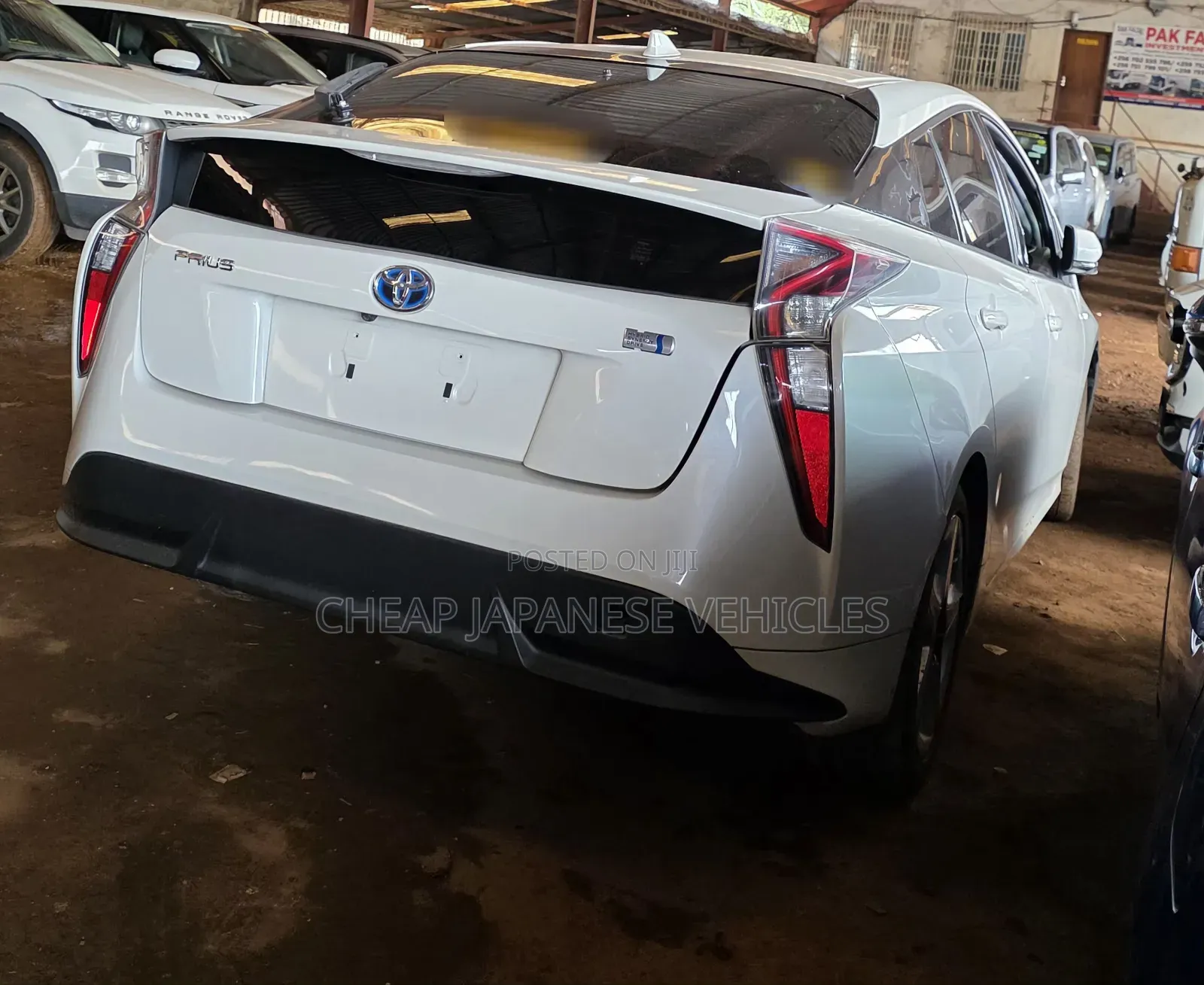 Toyota Prius Four 2017 White