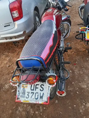 Bajaj Boxer 100 2023 Red