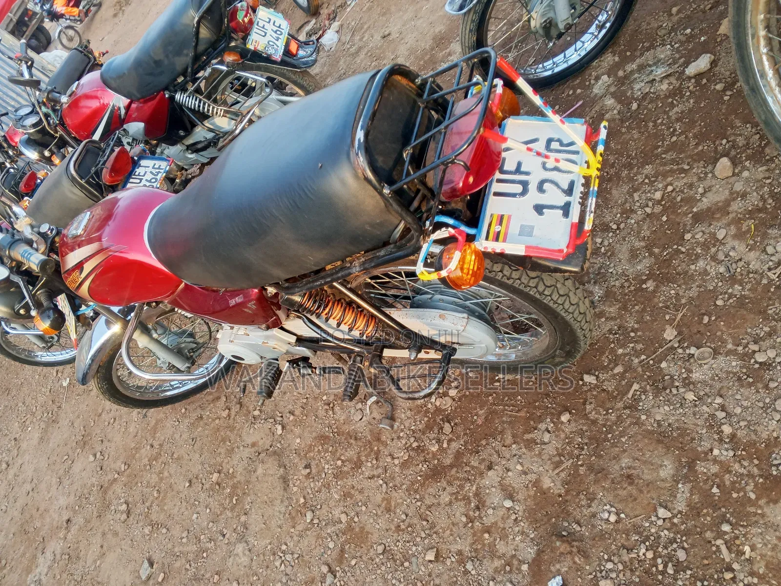 Bajaj Boxer 100 2023 Red