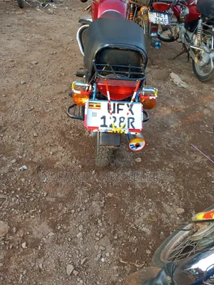 Bajaj Boxer 100 2023 Red