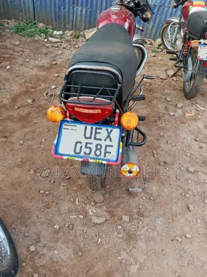 Bajaj Boxer 100 2021 Red