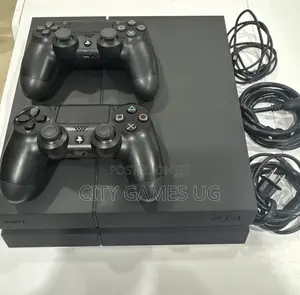 Sony Playstation 4 Game Console 500 Gb Black With 2controllers