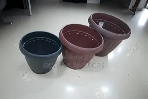 Barcelona Plastic Flower Pots Plastic Flower Pots