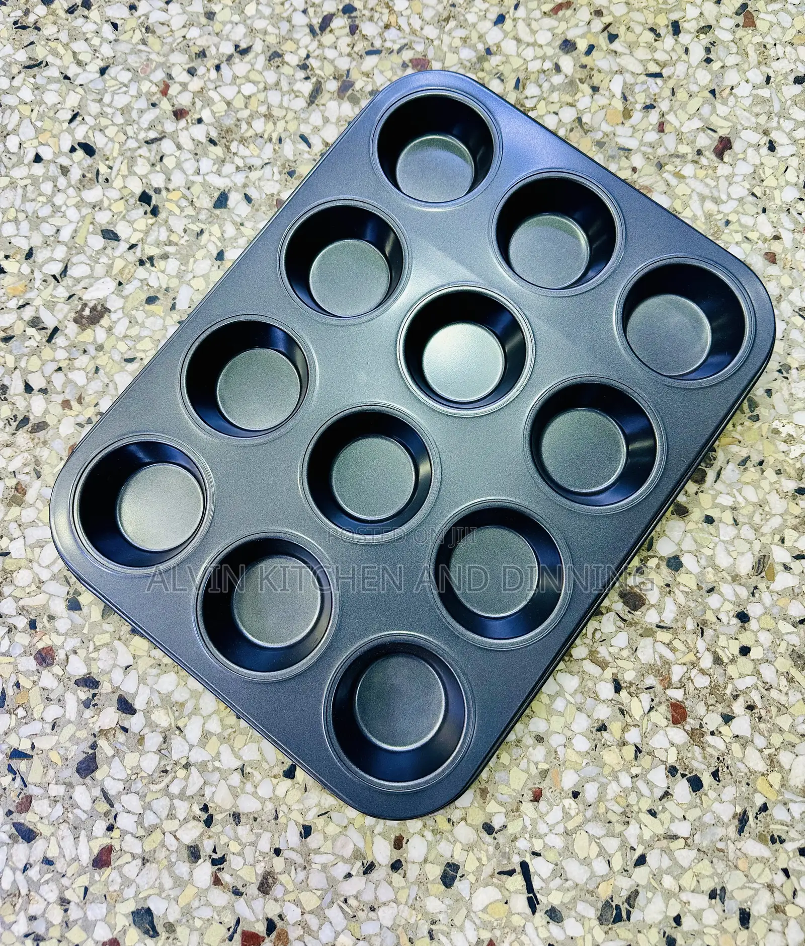 Cupcake Baking Pan 12 Hole