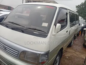 Toyota HiAce 2001 Grey