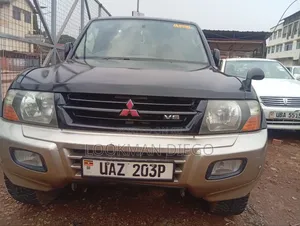Mitsubishi Pajero 2004 Black