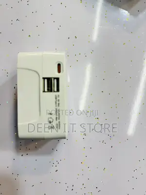 All-in-one Universal Travel Adaptor-usb C Usb A