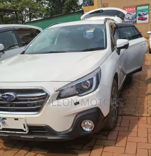Subaru Legacy 2.5i Limited AWD 2017 White
