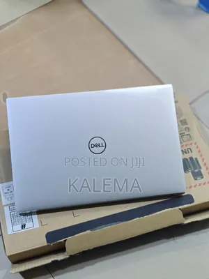 Laptop Dell XPS 17 9720 32GB Intel Core i9 SSD 1T