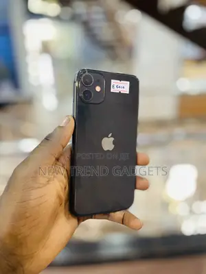 Apple iPhone 11 64 GB Black