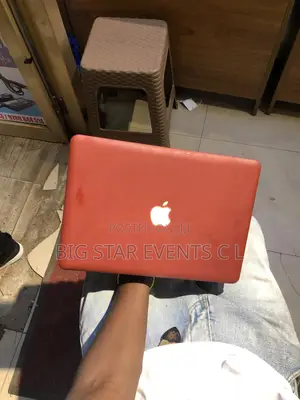 Laptop Apple MacBook Pro 4GB Intel Core 2 Duo SSD 256GB