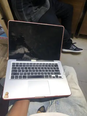 Laptop Apple MacBook Pro 4GB Intel Core 2 Duo SSD 256GB