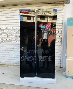 Hisense 750 Liters Side by Side Refrigerator Black