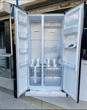 Hisense 750 Liters Side by Side Refrigerator Black