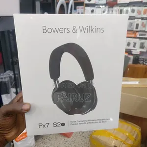 Bowers and Wilkins Px7 Wireless Headphones S2e