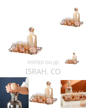 Glass Carafe Water Pitcher With Wood Lid, Kettle, Drinking Cup, Tea.