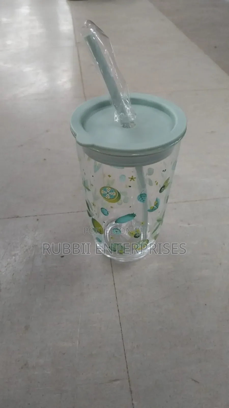 Glass Tumbler With Lid and Straw