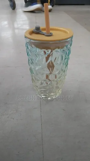 Glass Tumbler With Lid and Straw ~ Crystal