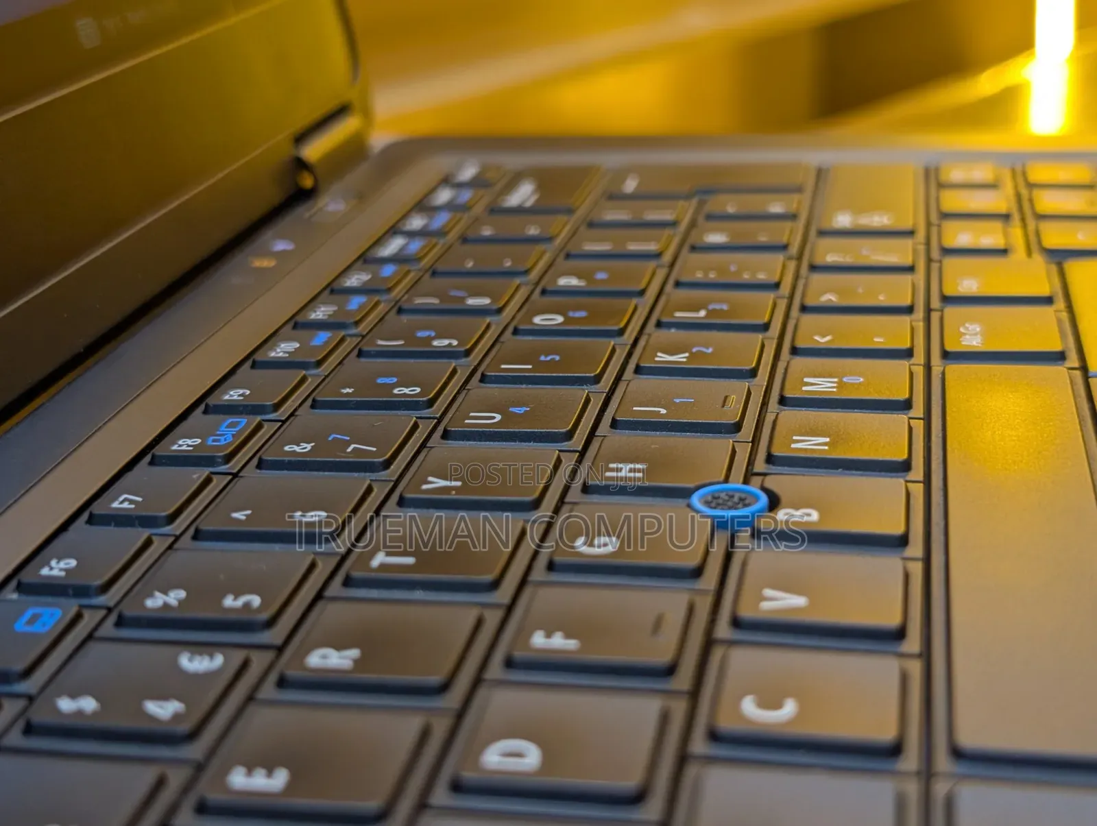 Laptop Dell Latitude E7450 4GB Intel Core i5 HDD+SSD 500GB