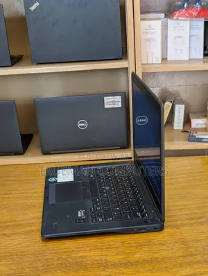 Laptop Dell Latitude 7450 8GB Intel Core i5 SSD 256GB