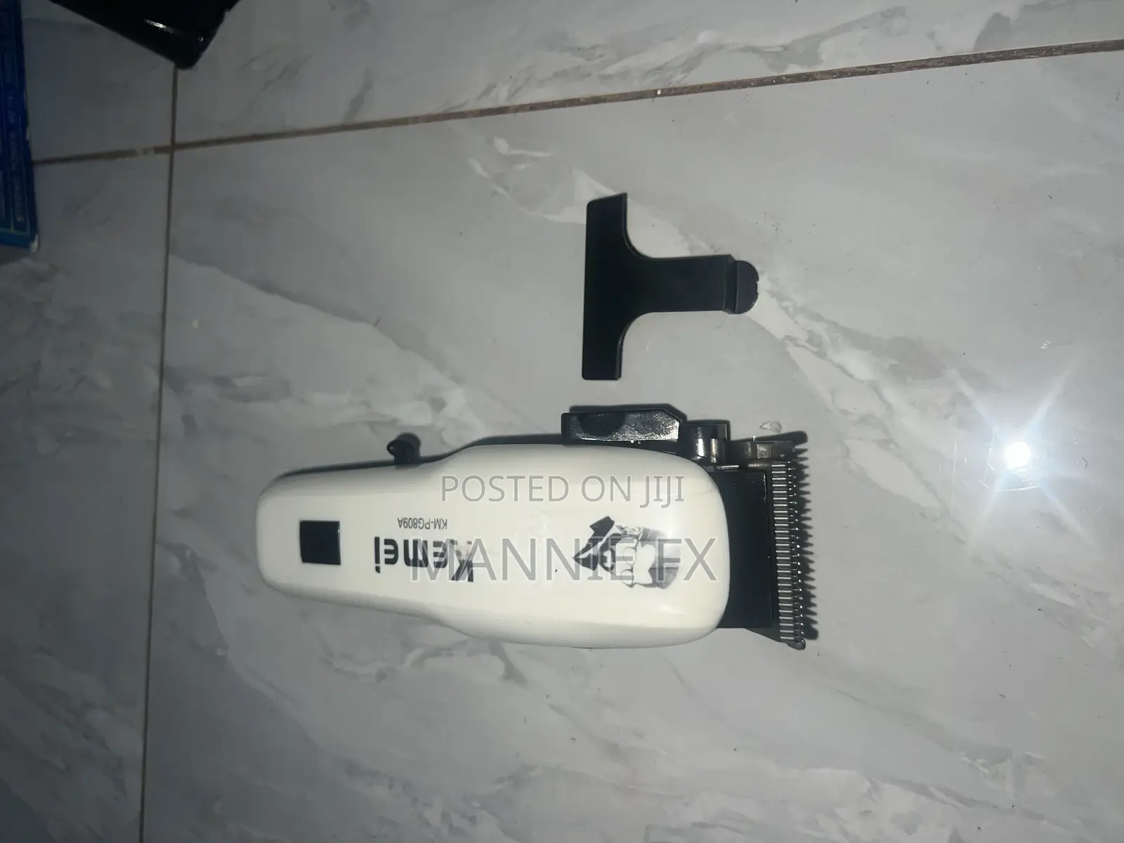 Kemei Rechargeable Electric Haircut Machine