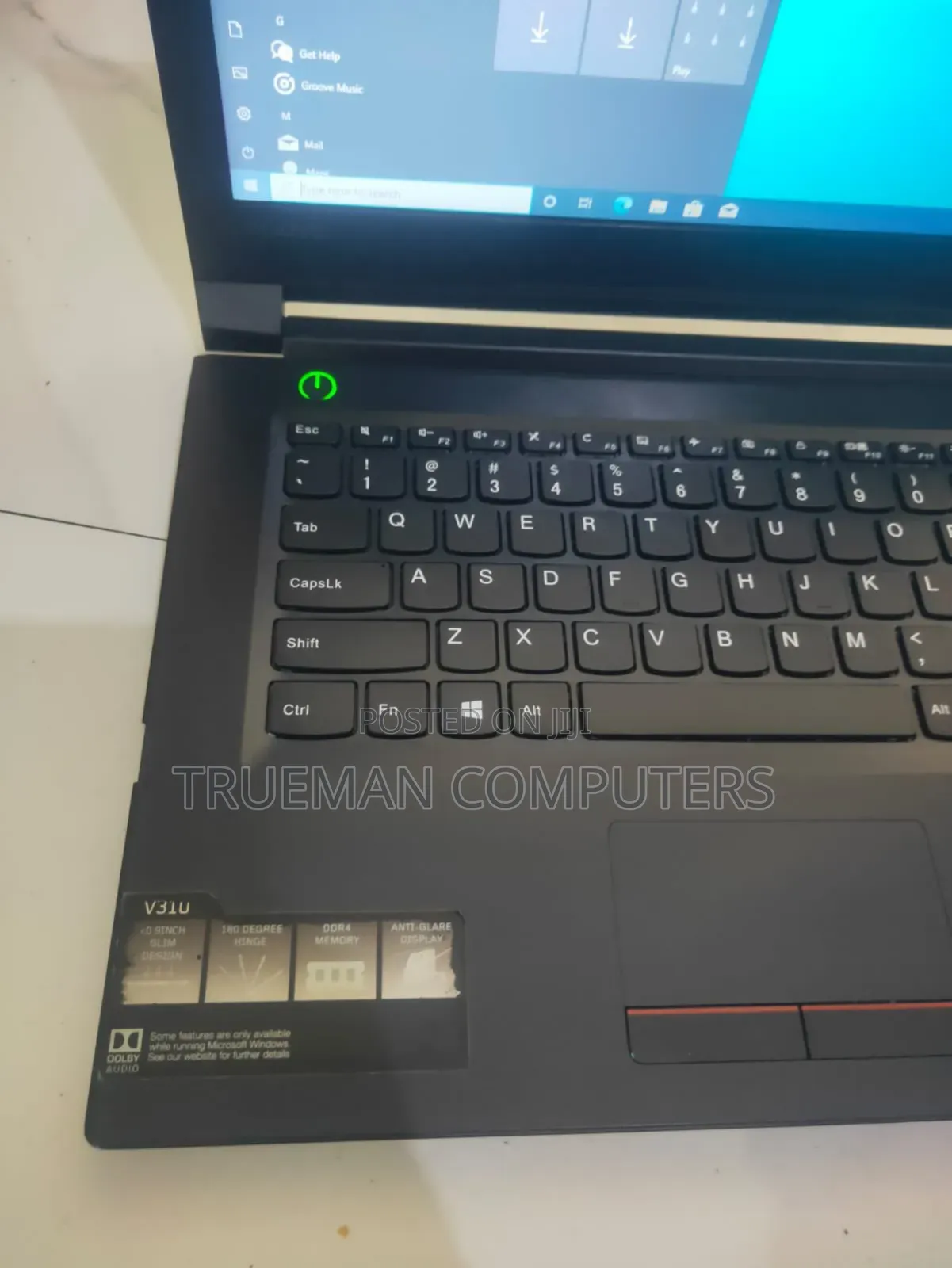 Laptop Lenovo V310 4GB Intel Core i3 SSD 320GB