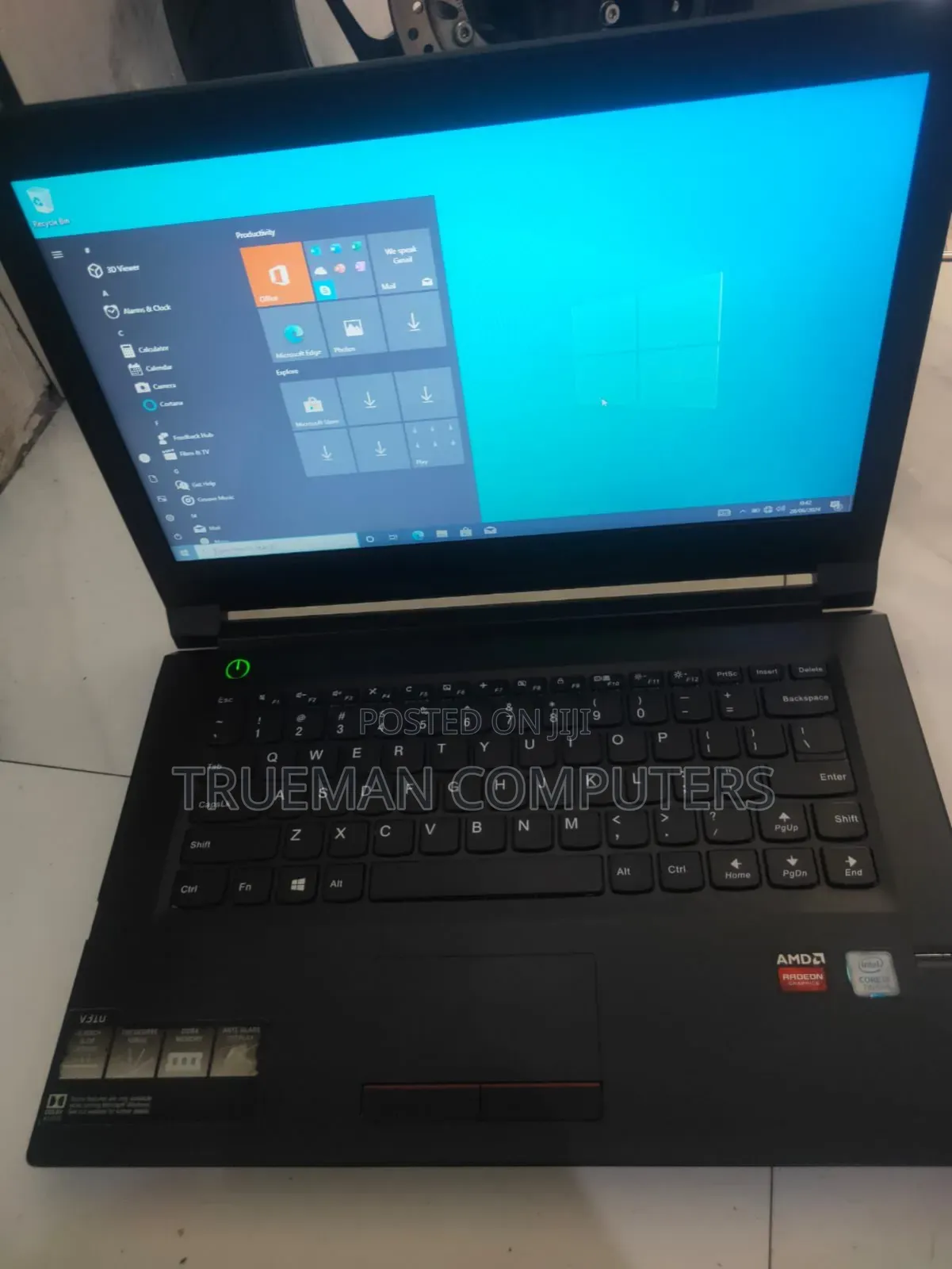 Laptop Lenovo V310 4GB Intel Core i3 SSD 320GB