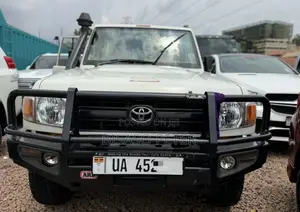 Toyota Land Cruiser Prado 2014 White