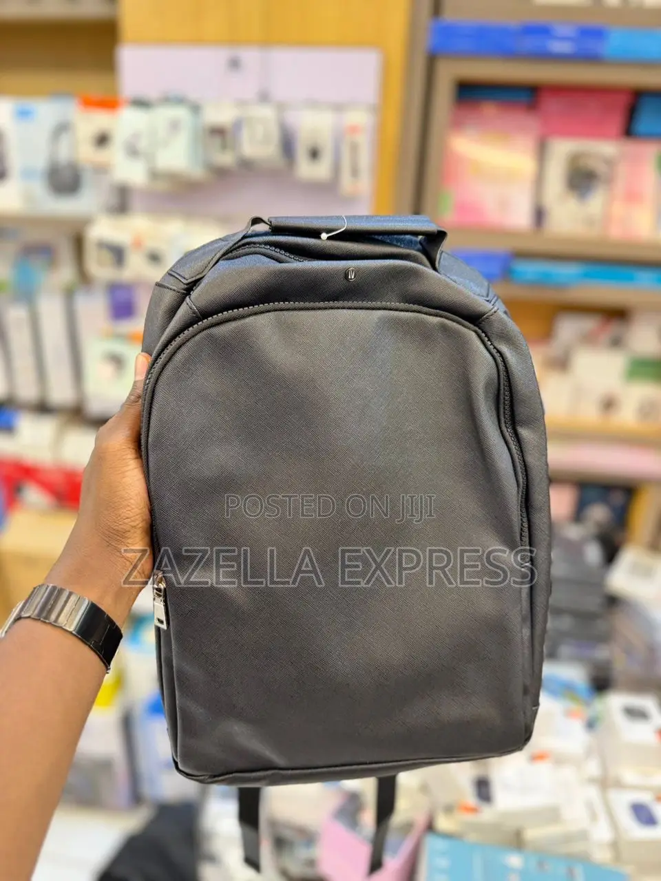 Levelo Elegancia Universal Laptop Backpack Bag In Black Leather