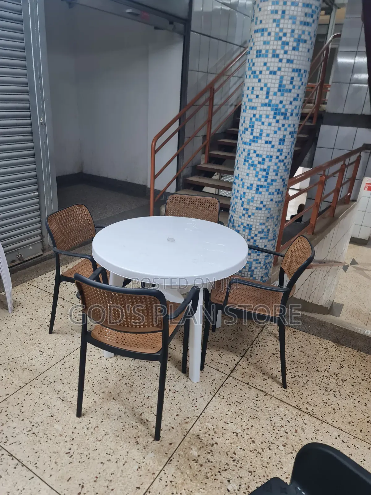 Homestic Dining Plastic Table and Chairs Plastic Table and Chairs