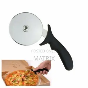 Professional Stainless Steel Pizza Cutter With Ergonomic Grip