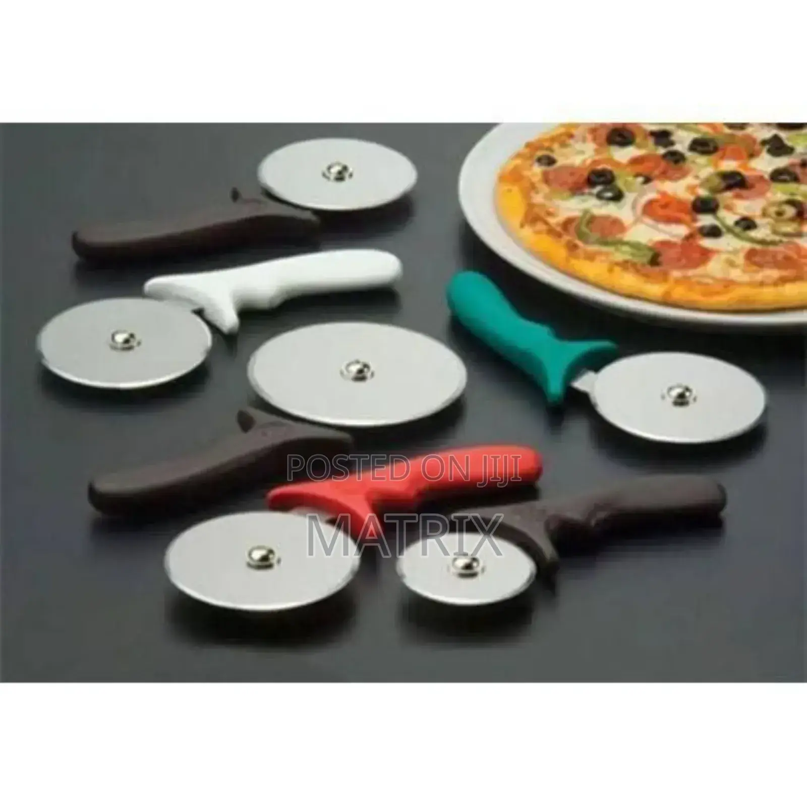 Professional Stainless Steel Pizza Cutter With Ergonomic Grip