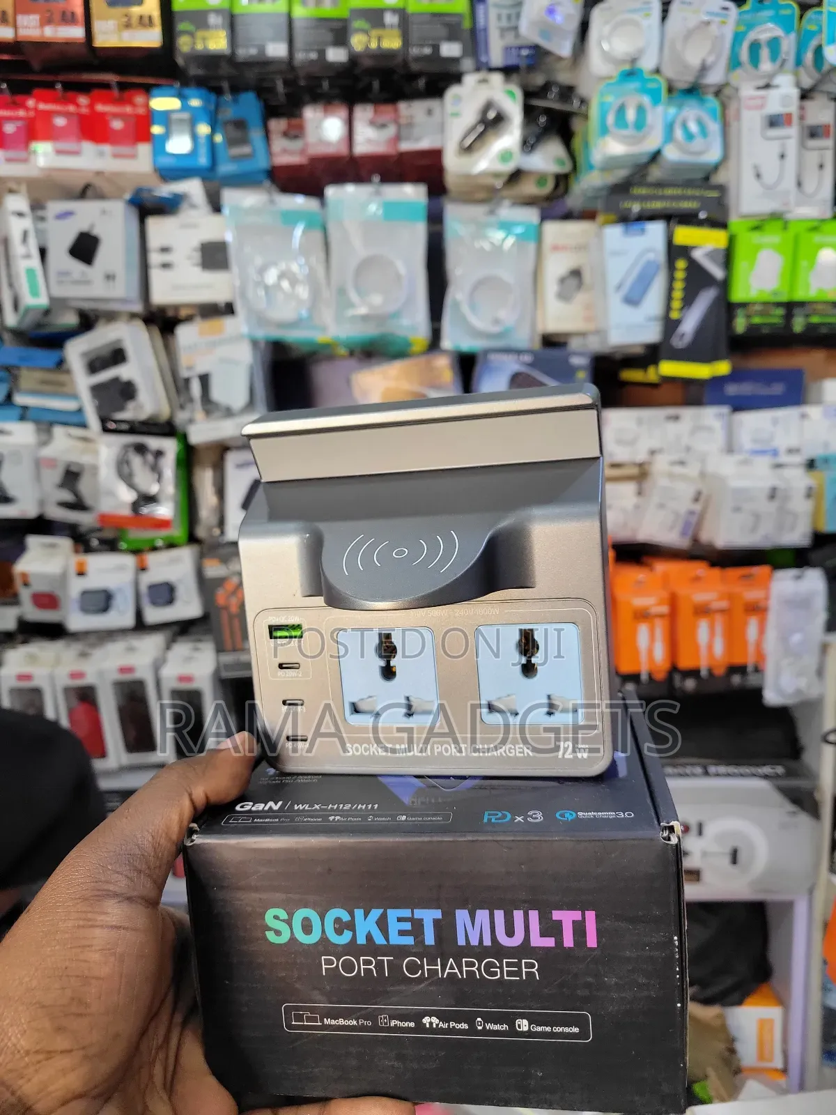 A 72w Fast Charging Station (Model WLX-H11) Wireless Charging Dock.