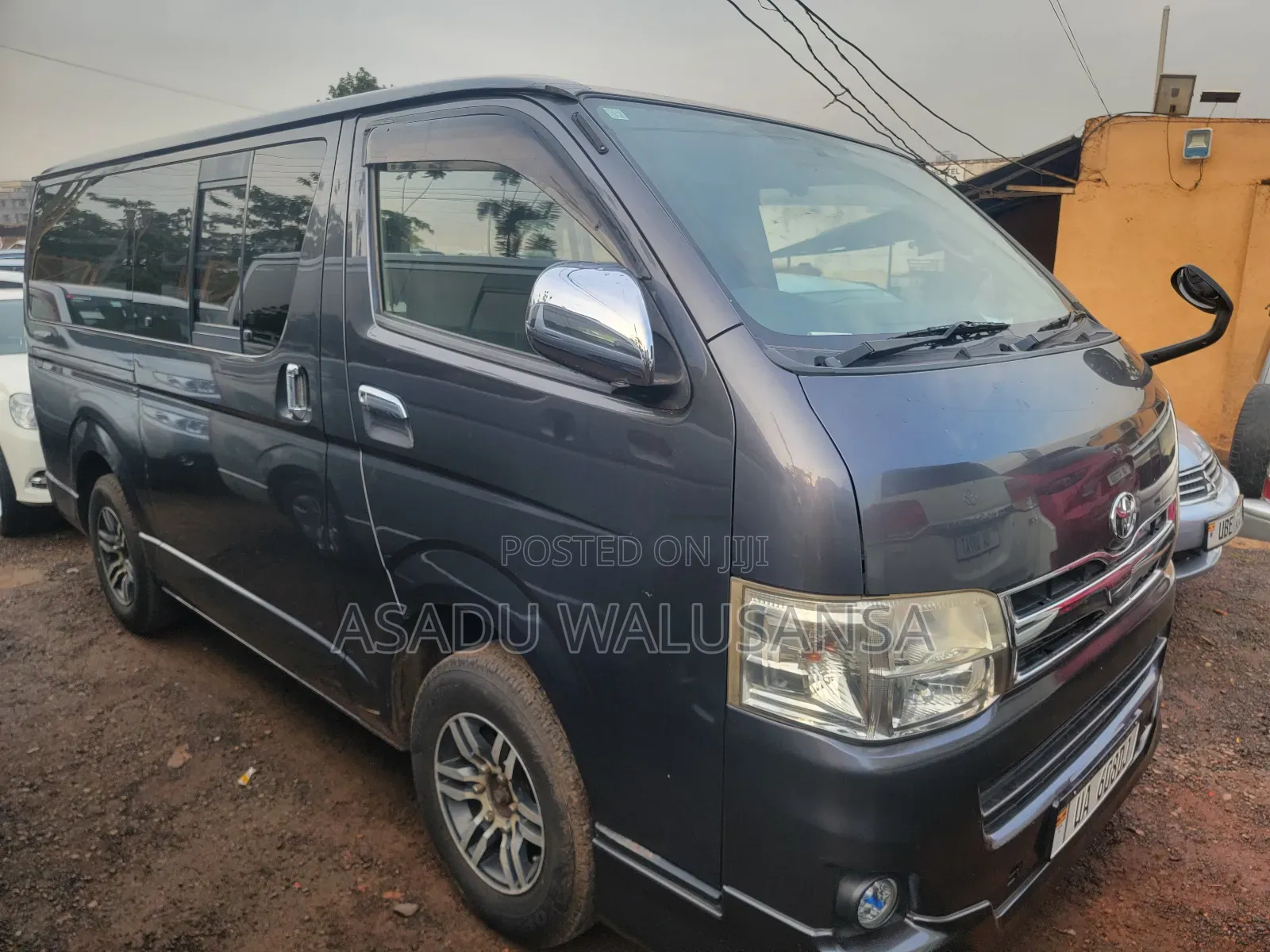 Toyota HiAce 2011 Grey