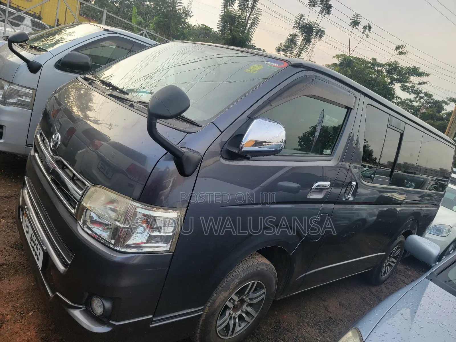 Toyota HiAce 2011 Grey