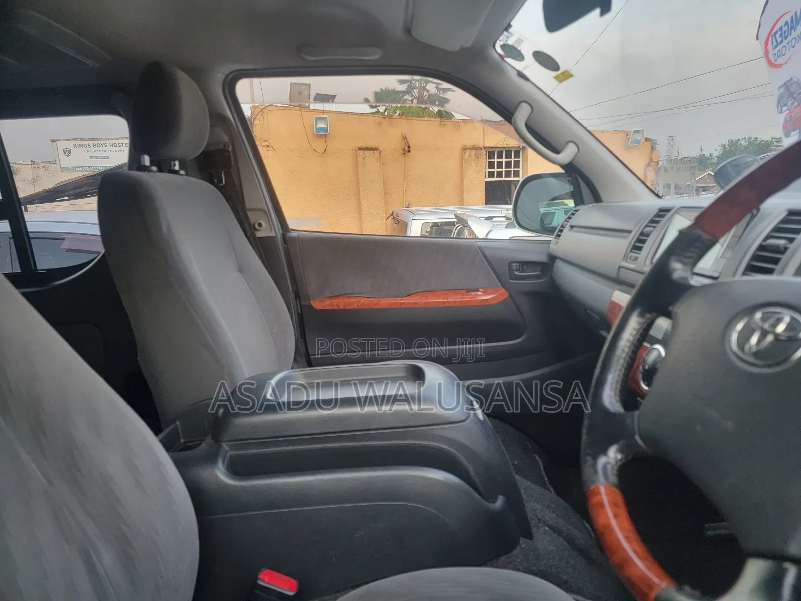 Toyota HiAce 2011 Grey