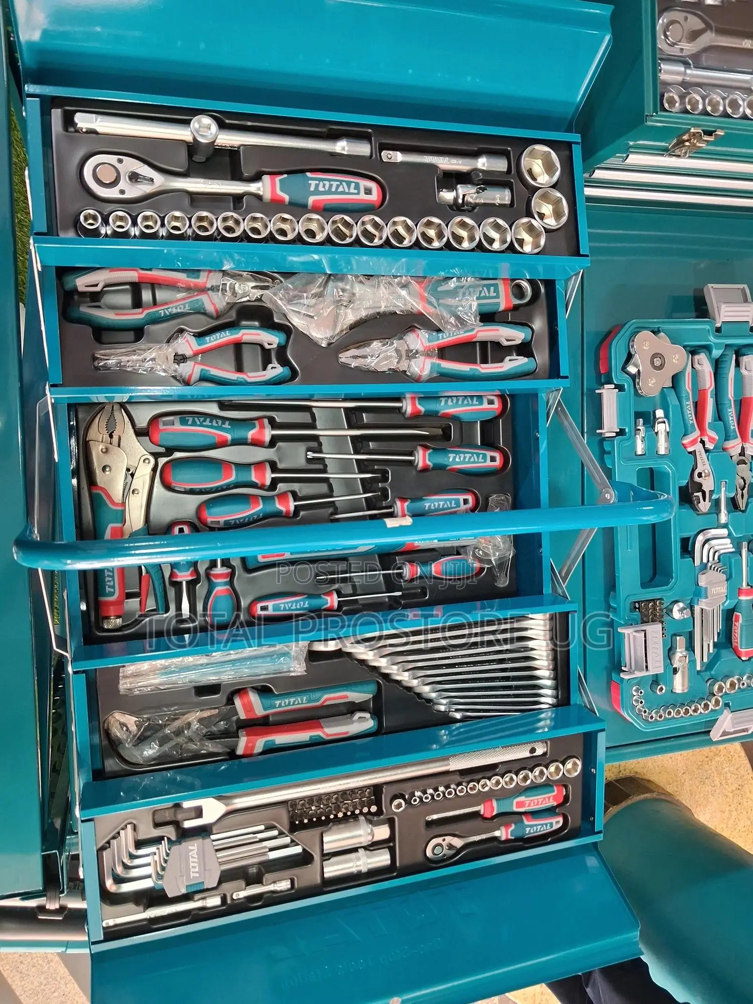 108pcs Tool Chest Set.