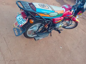 Bajaj CT 125X 2025 Red